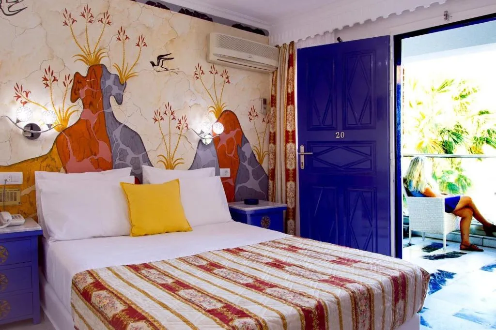 Room, Blacksandy Beach Hotel, Santorini