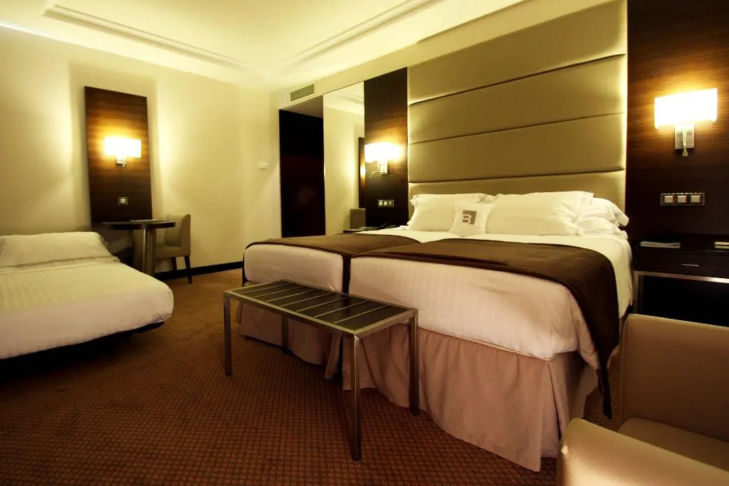 TWIN CAPACITY 3 Room, BessaHotel Boavista, Porto