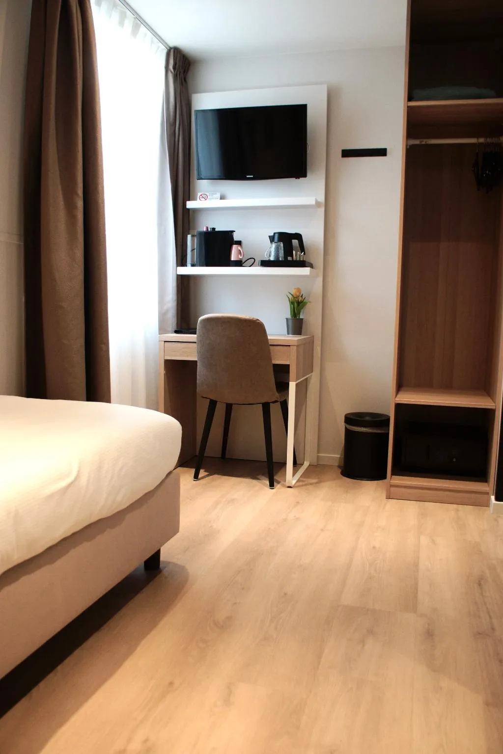 SINGLE DELUXE WITH AIR CONDITIONING Room, Hotel Van Gelder, Amsterdam