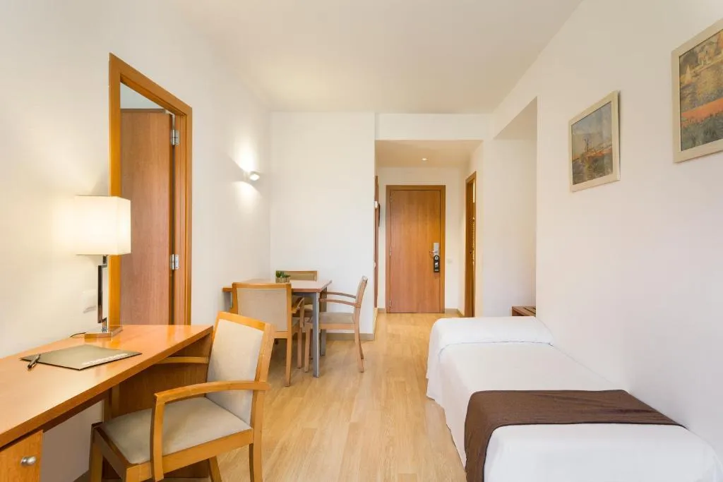 FAMILY ROOM STANDARD Room, Acta Azul, Barcelona