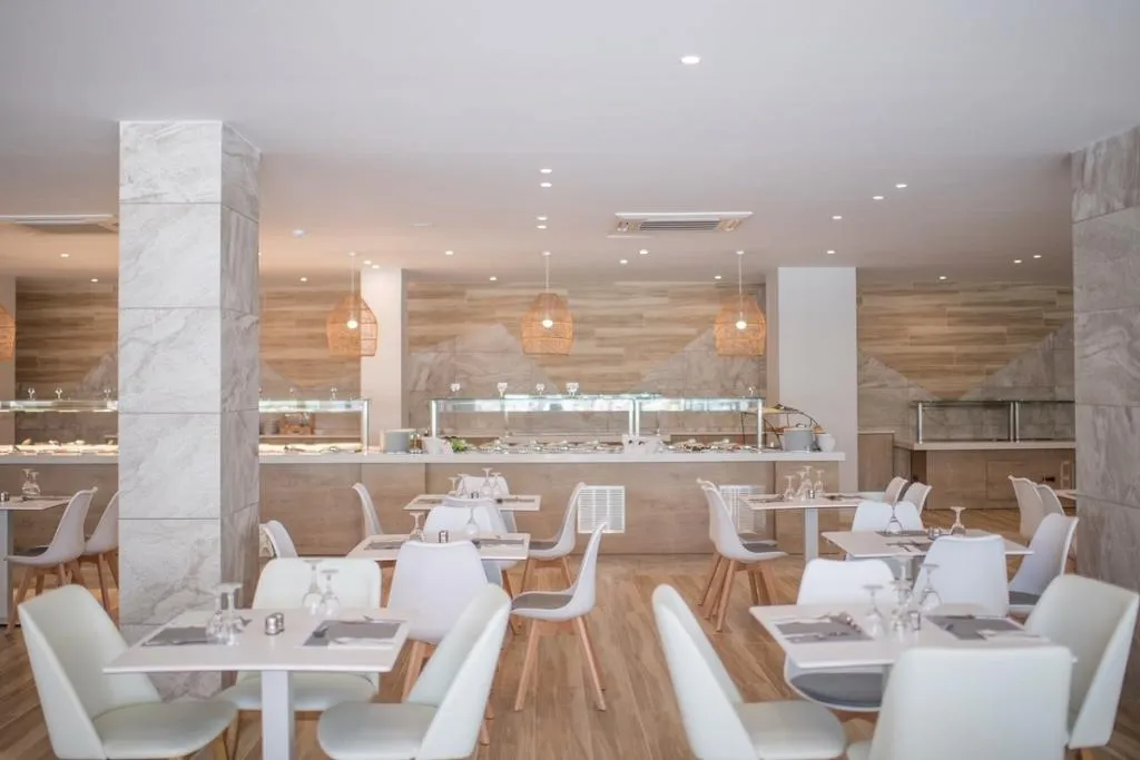 Restaurant, Narcissos Waterpark Resort, Cyprus