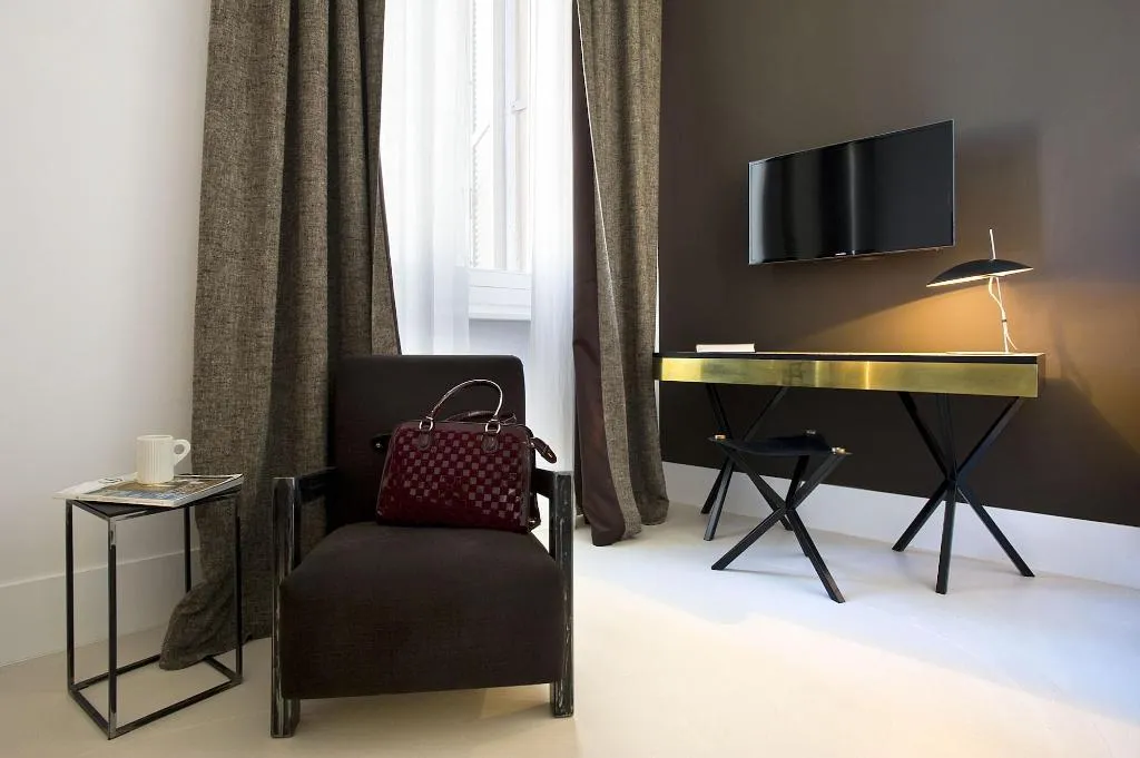 Room, Piazza Di Spagna 9, Rome