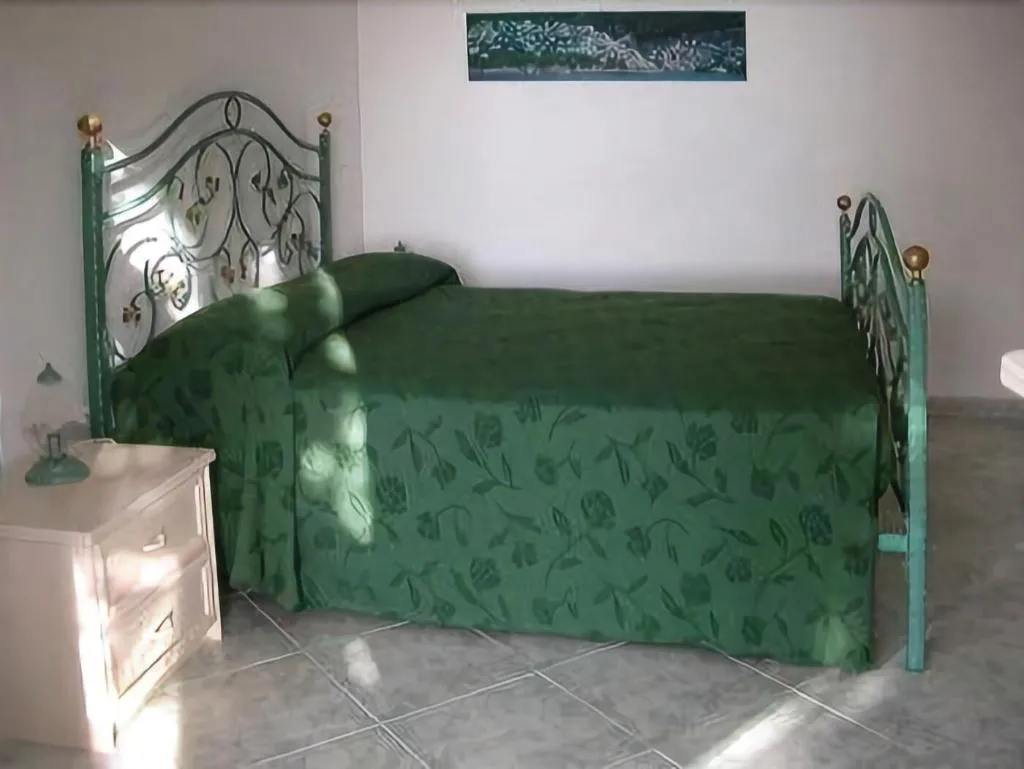 Room, La Maliosa D' Arienzo, Naples