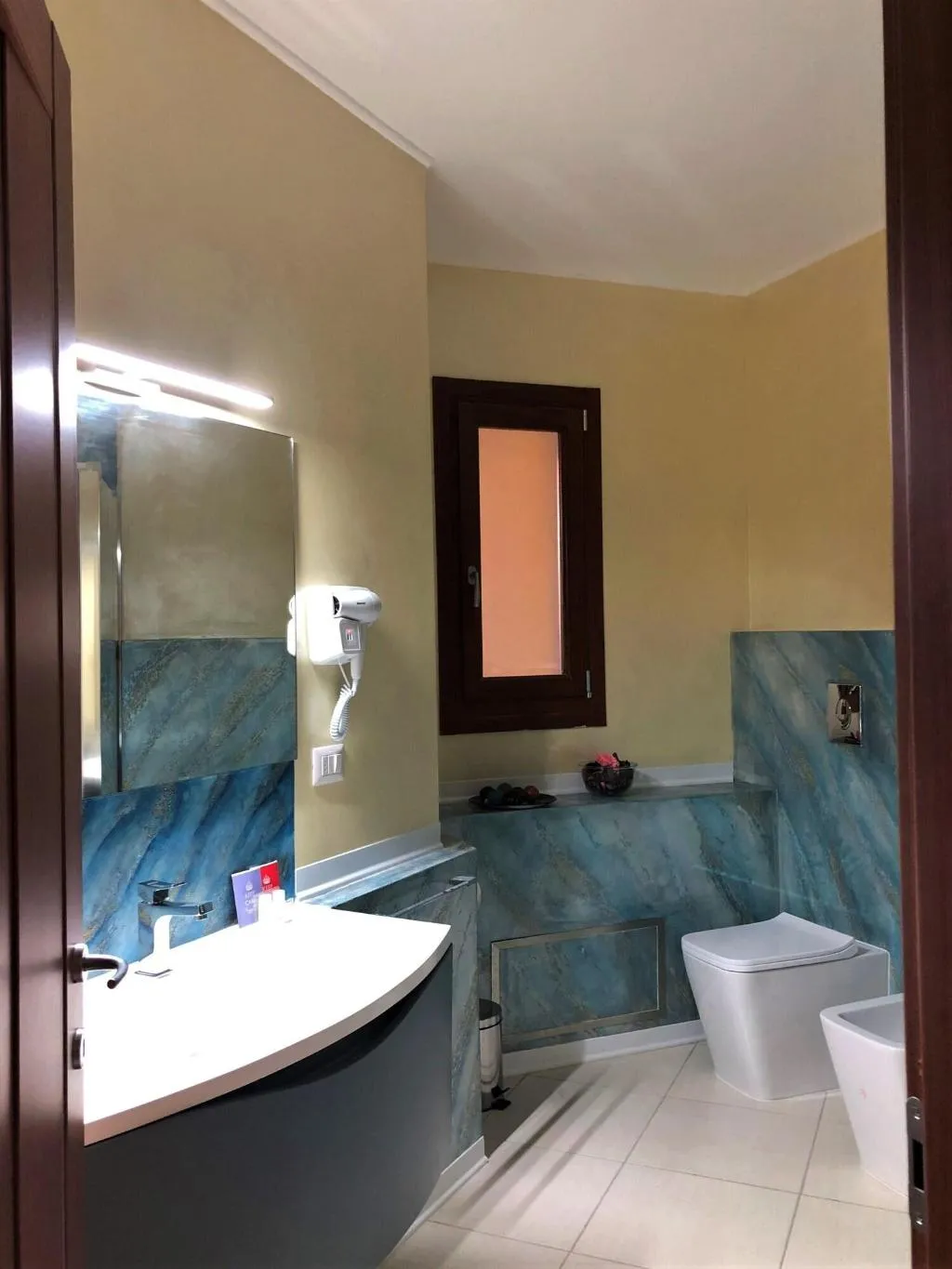 Room, La Piazzetta Guest House, Olbia