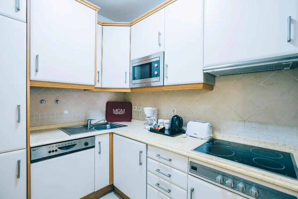APARTMENT CAPACITY 2 ONE BEDROOM Room, Grand Muthu Forte Do Vale, Algarve