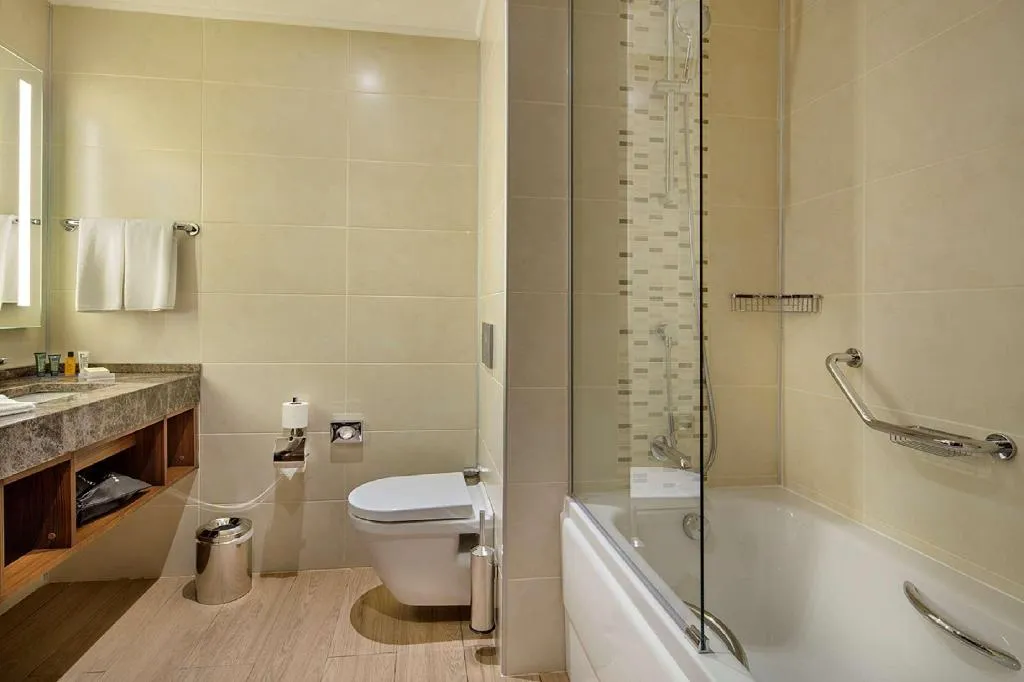 TWIN SEA VIEW Room, Hilton Garden Inn Izmir Bayrakli, Izmir