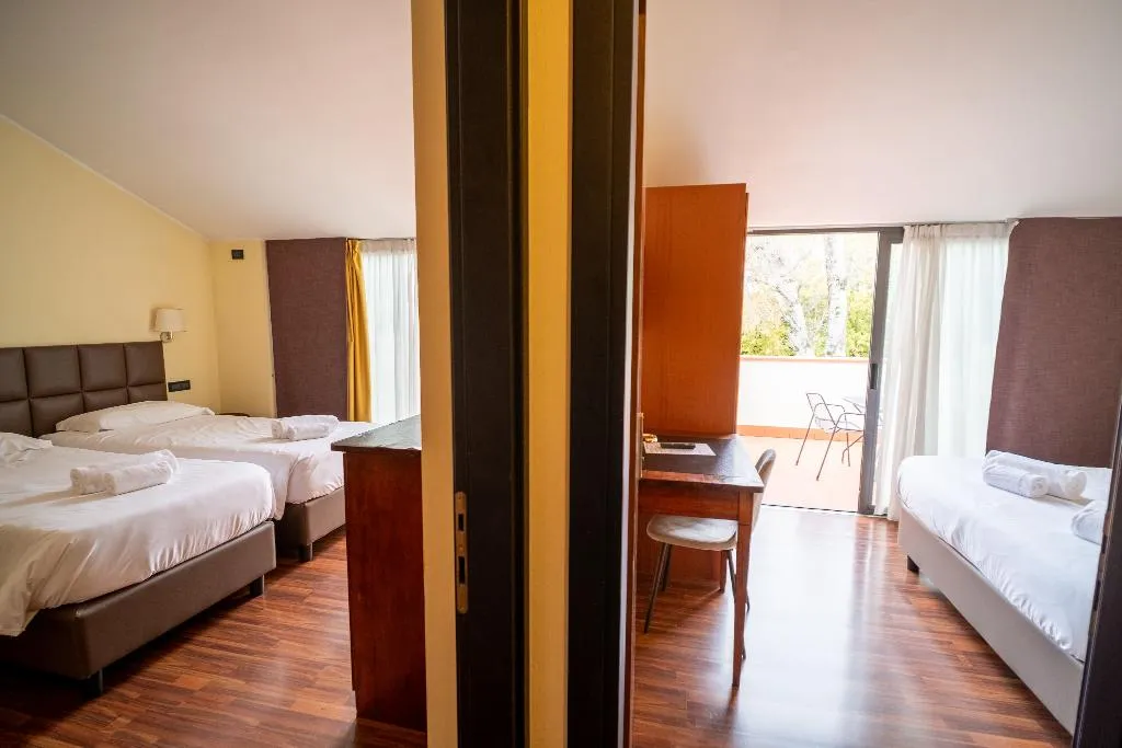 Room, Yachting Hotel Mistral, Milan