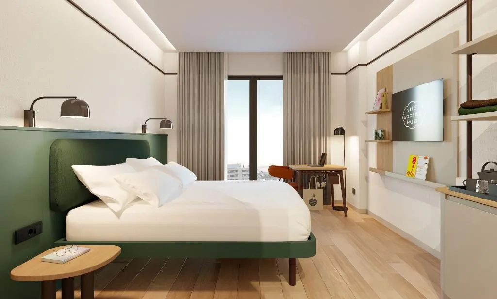 DOUBLE COMFORT Room, The Social Hub Barcelona Poblenou, Barcelona