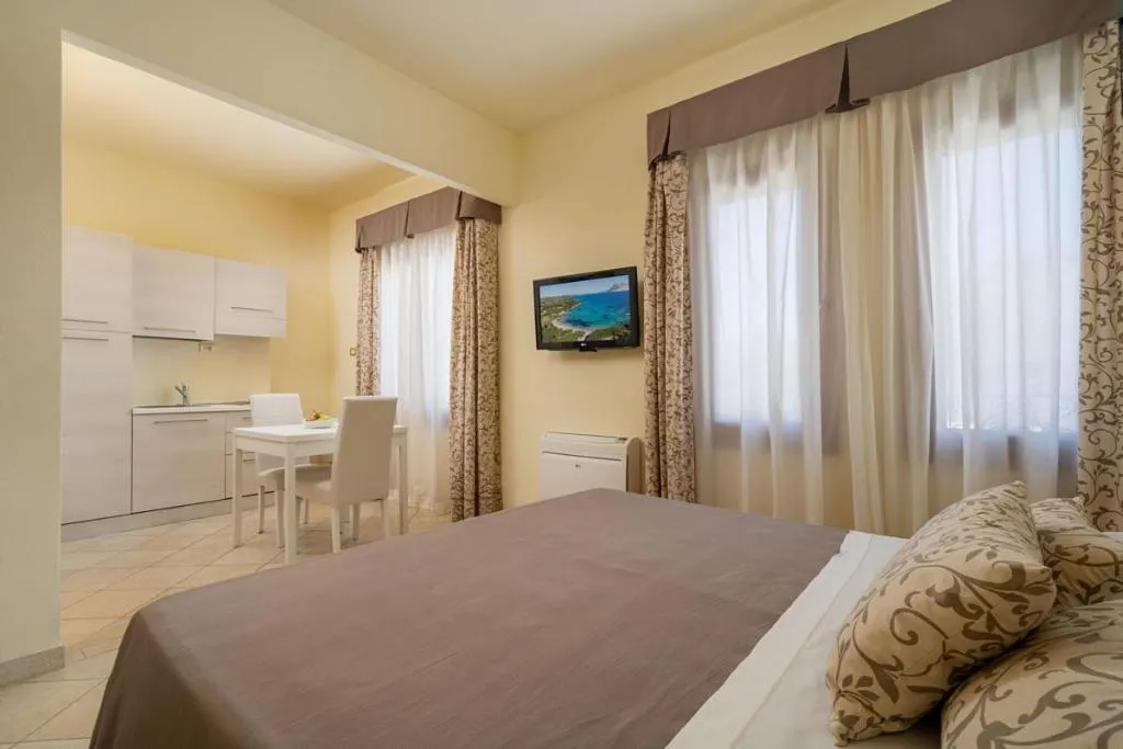 DOUBLE CLASSIC Room, Hotel Regina Elena, Olbia