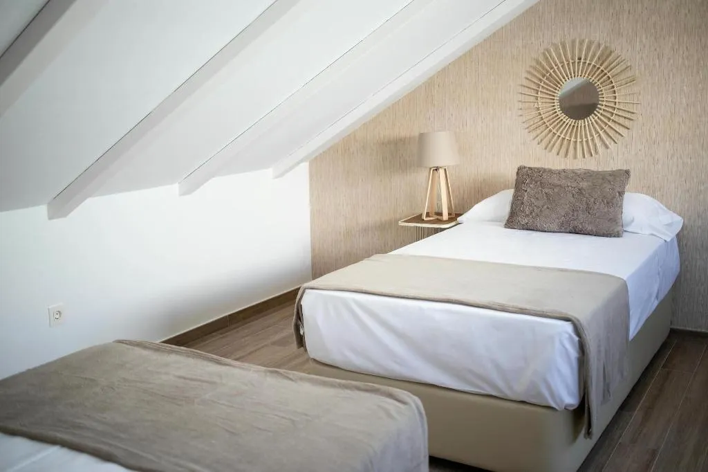 Room, Feelathome Ma Rtires Apartments, Costa Del Sol