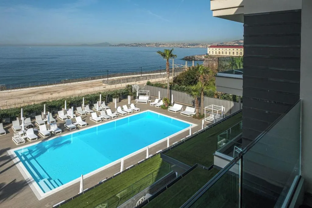 Room, Resort Tre Fontane, Naples