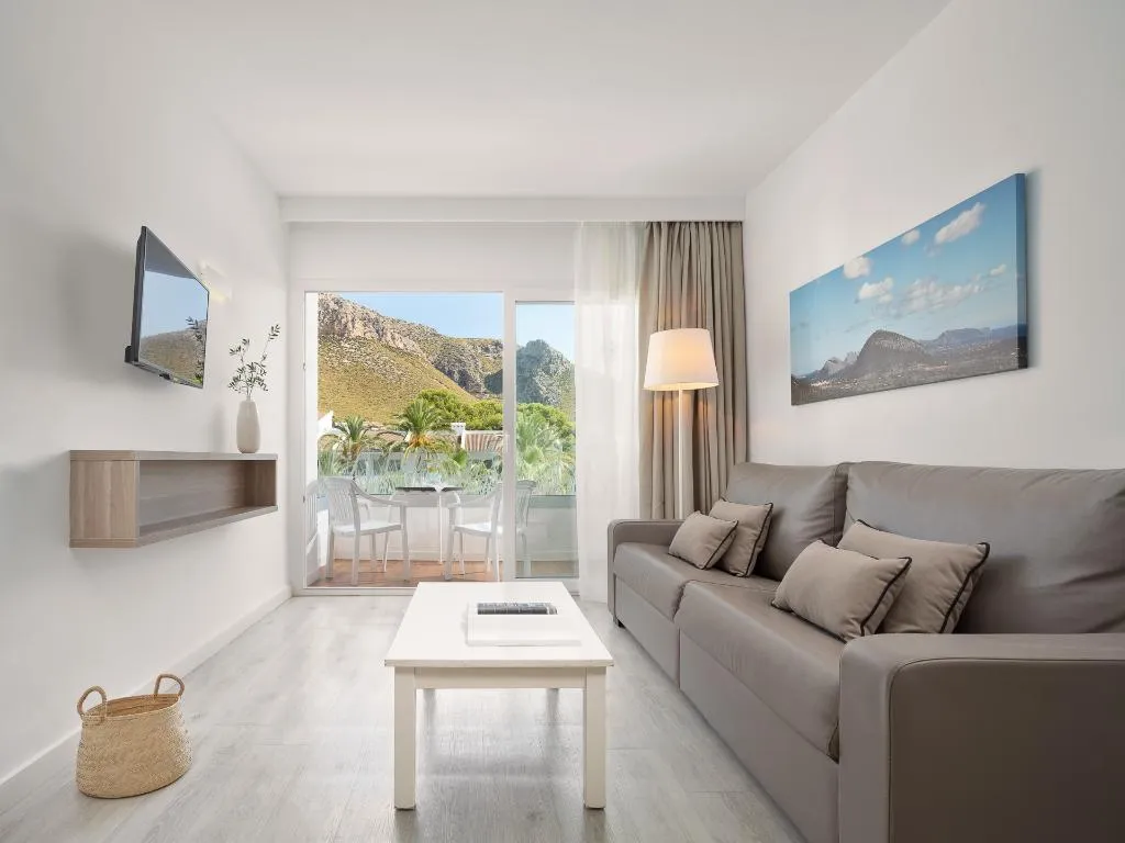 SUITE POOL VIEW Room, Puerto Azul Suite Hotel, Majorca