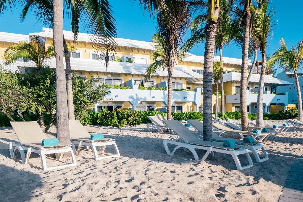 Beach, Iberostar Waves Paraiso del Mar All Inclusive, Cancun Area