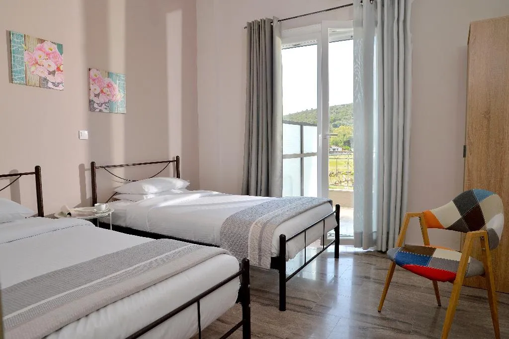 APARTMENT TWO BEDROOMS Room, ID Holiday Living, Athens