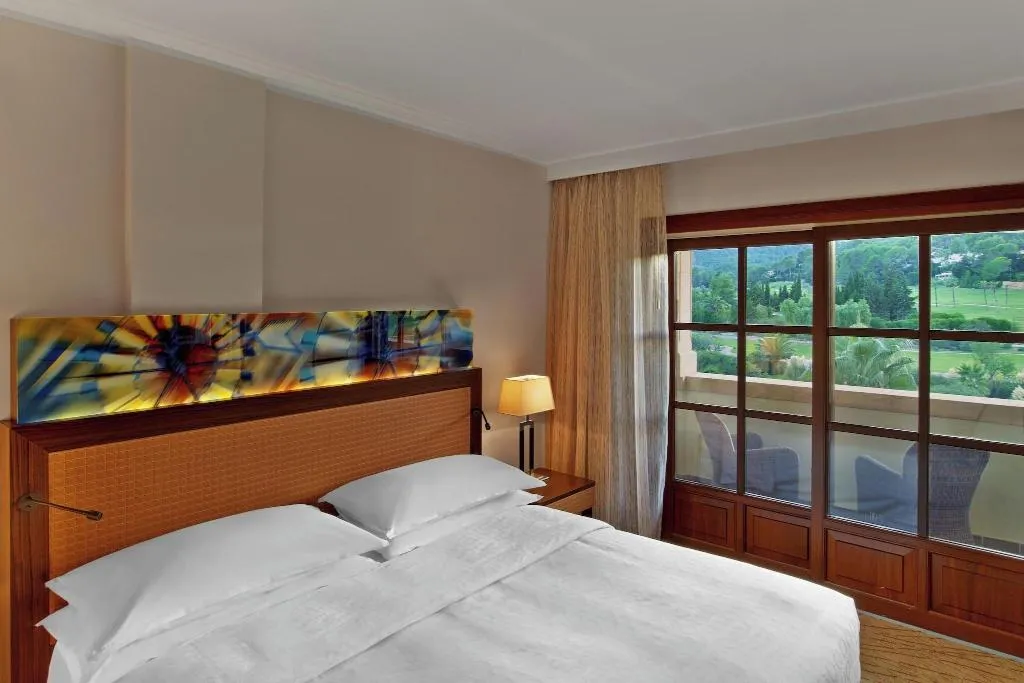 JUNIOR SUITE KING SIZE BED Room, Sheraton Mallorca Arabella Golf Hotel, Majorca