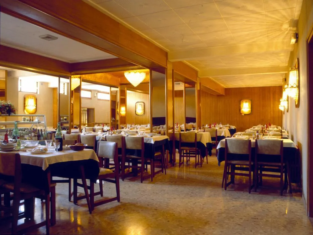 Restaurant, Continental, Costa Brava