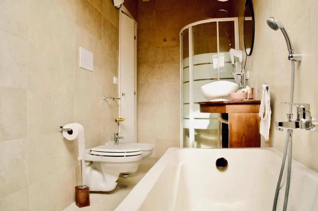Room, B&B La Mansarda, Naples