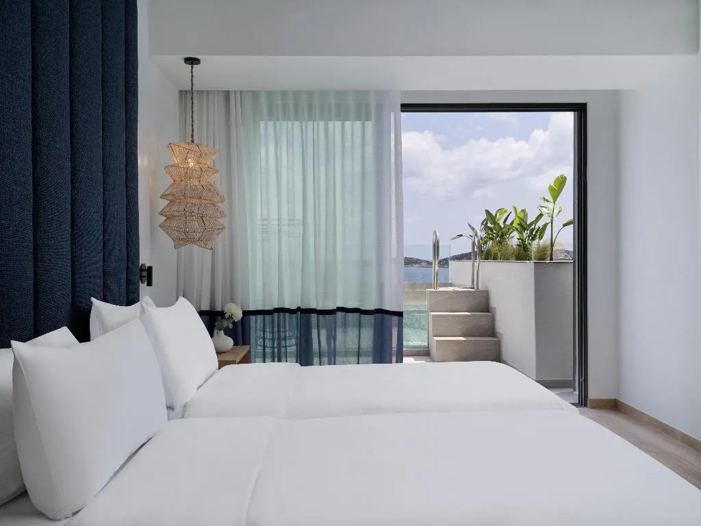 JUNIOR SUITE SEA VIEW WITH PRIVATE POOL Room, Intercontinental Crete By Ihg, Crete