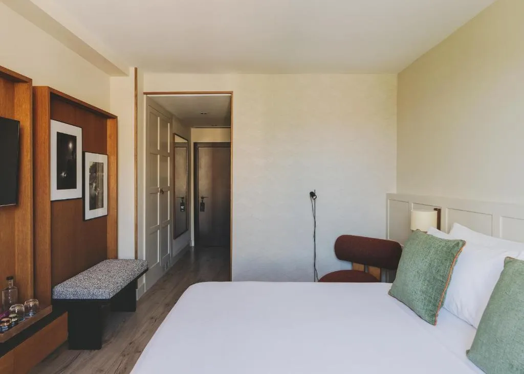TRIPLE SUPERIOR Room, Catalonia Boulevard, Barcelona