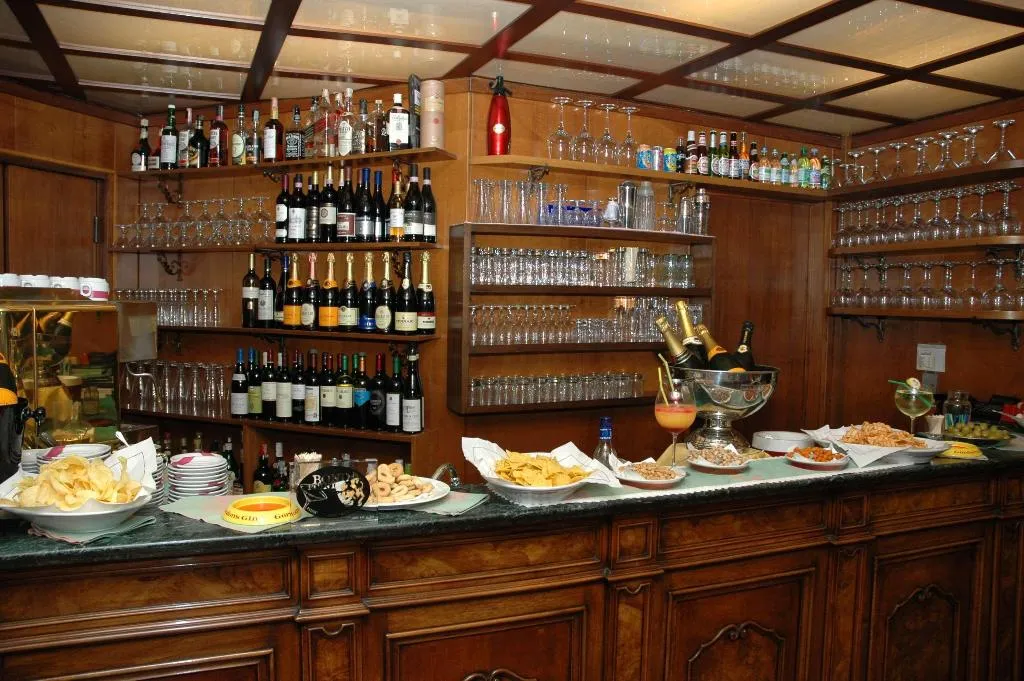 Bar, Admiral Hotel, Milan