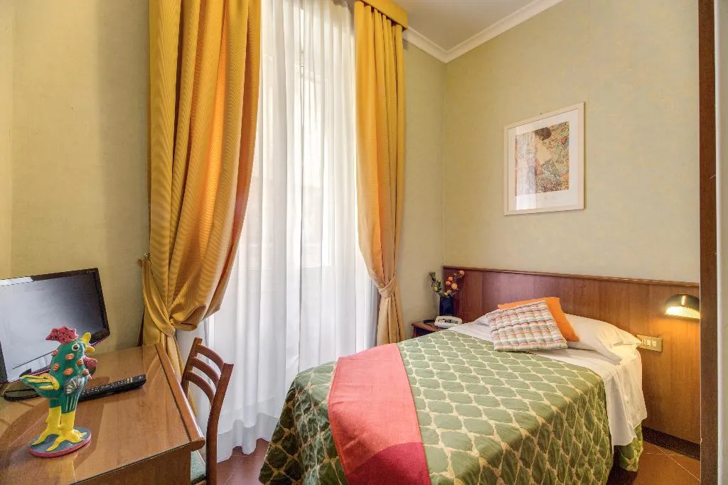 SINGLE ECONOMY Room, Corona, Rome