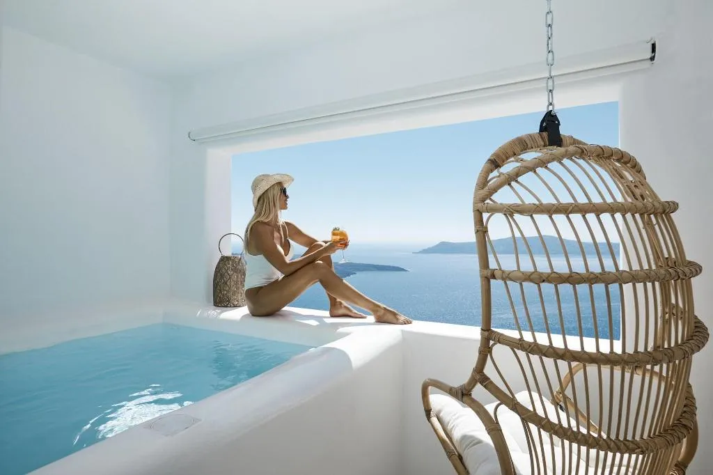 Room, You And Me Suites, Santorini