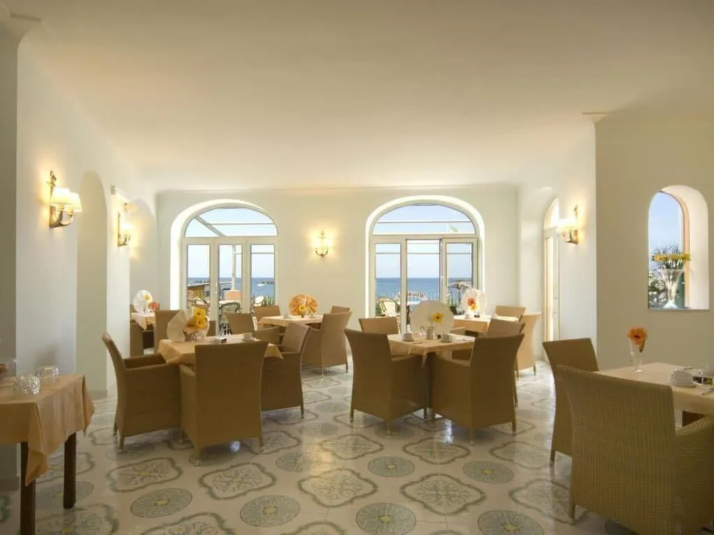 Restaurant, Hotel Rivamare, Naples