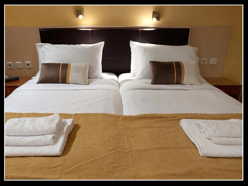 TRIPLE STANDARD Room, Lakonia, Athens