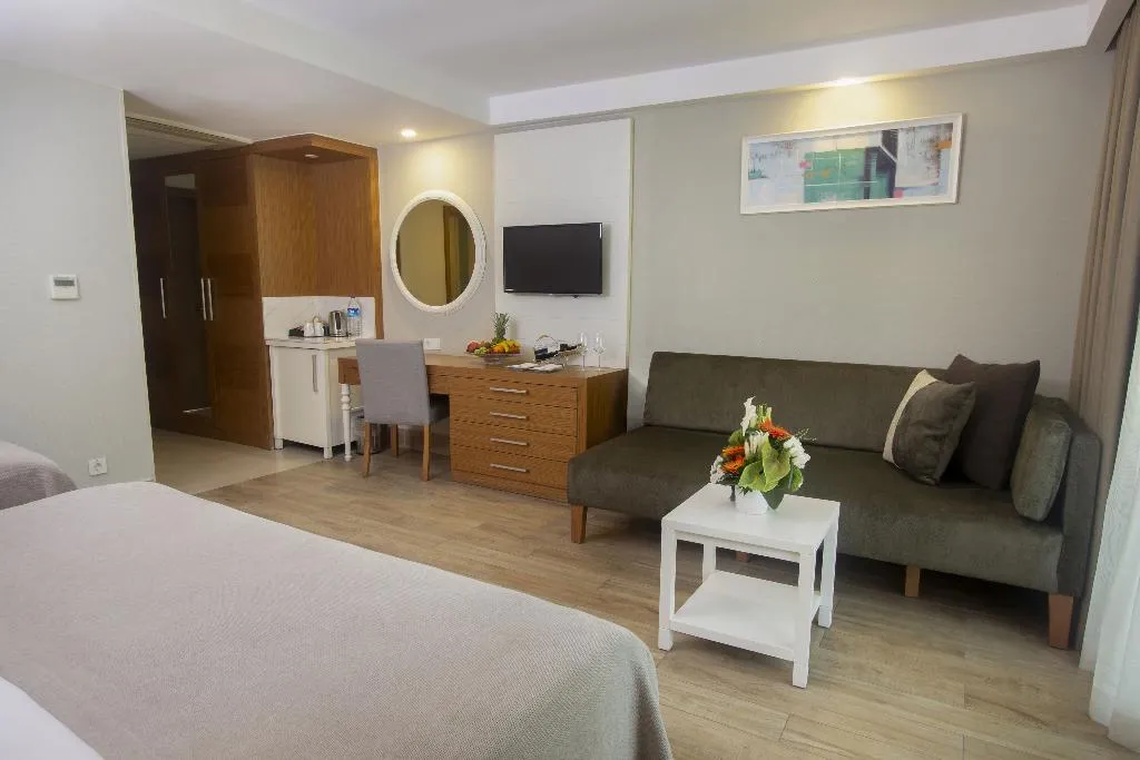TRIPLE SUPERIOR Room, Sherwood Exclusive Kemer, Antalya