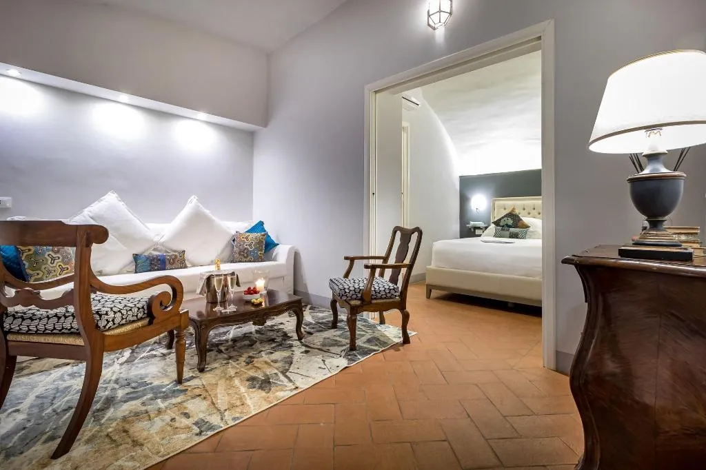 Room, Palazzo Ridolfi, Florence