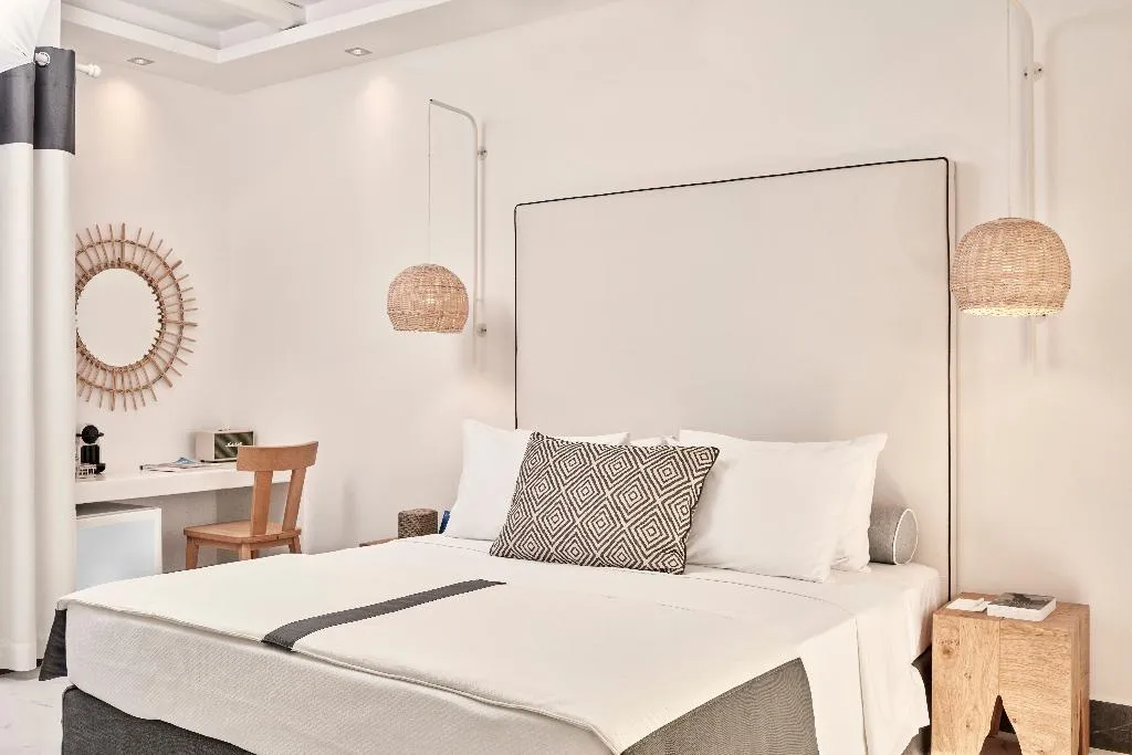 SUITE SEA VIEW WITH PRIVATE POOL Room, Archipelagos Hotel, Mykonos