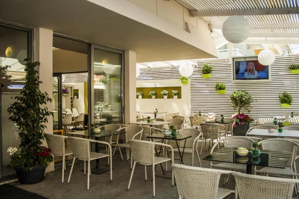 Bar, Svea Hotel, Rhodes