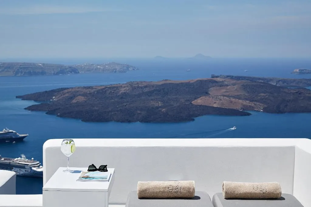 VILLA THREE BEDROOMS WITH PRIVATE POOL Room, Canaves Elefas Villas, Santorini