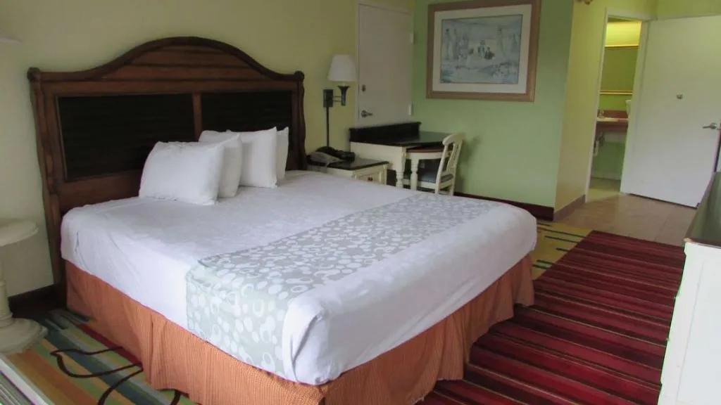 DOUBLE KING SIZE BED Room, Seralago Hotel and Suites Main Gate East, Orlando