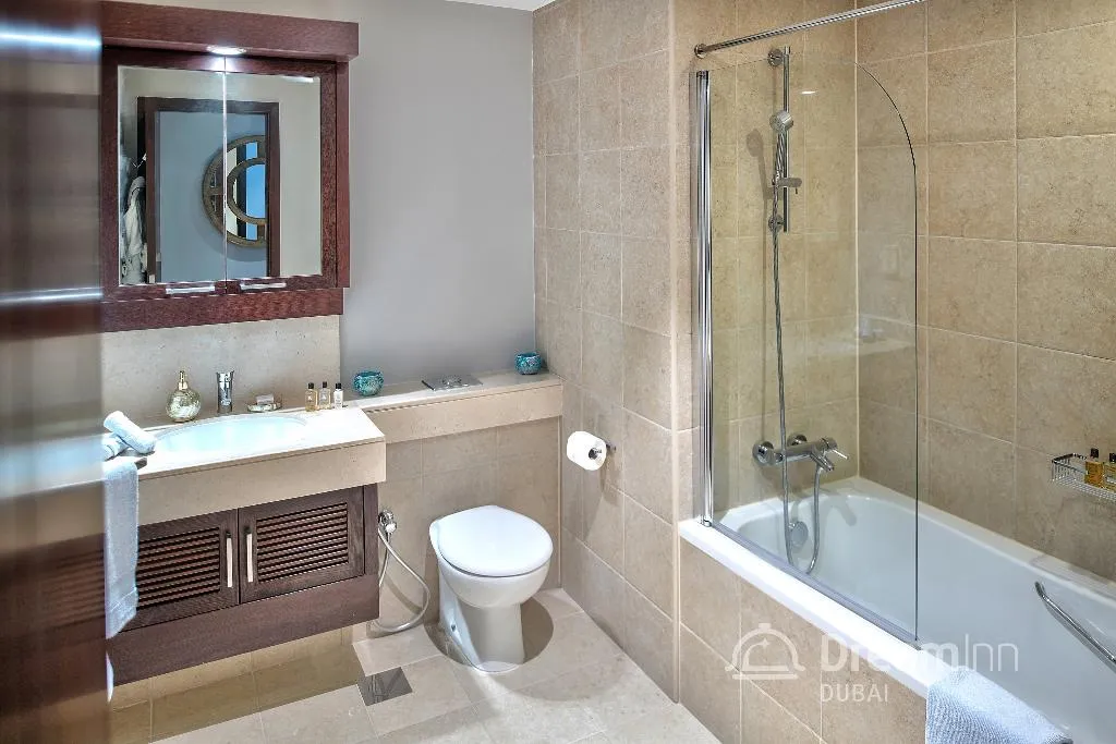APARTMENT FOUR BEDROOMS Room, Dream Inn Dubai Apartments-Burj Residences, Dubai