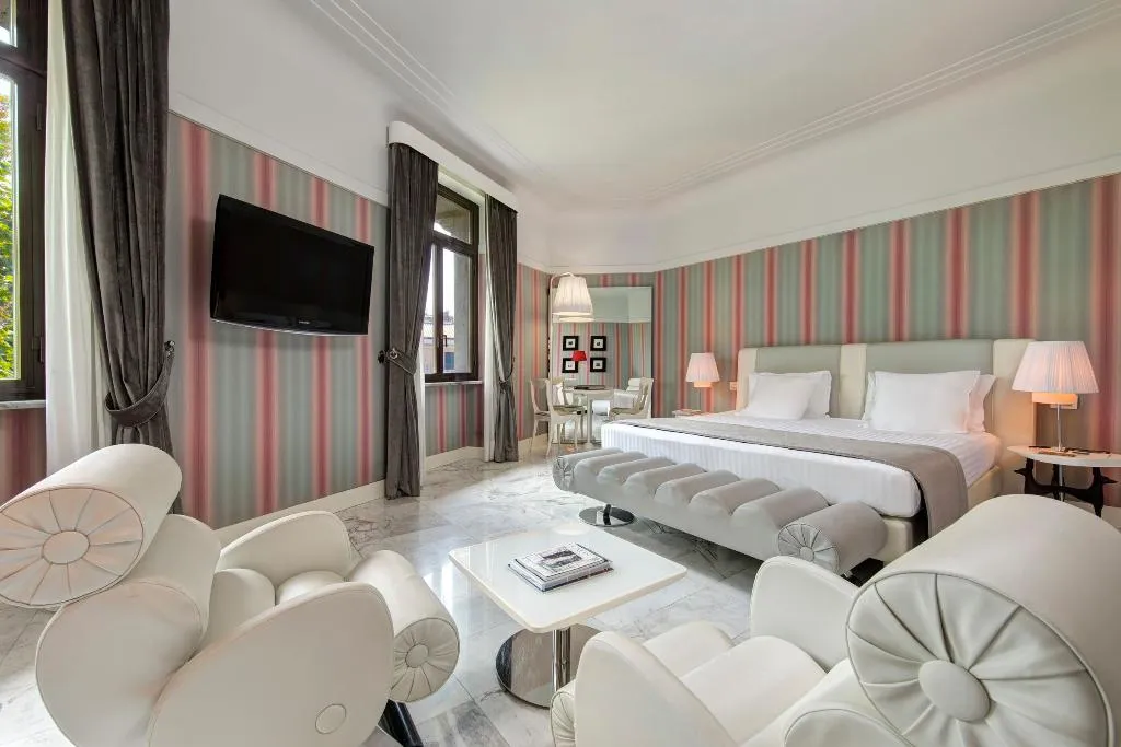 SUITE EXECUTIVE Room, Grand Hotel Palace Rome, Rome