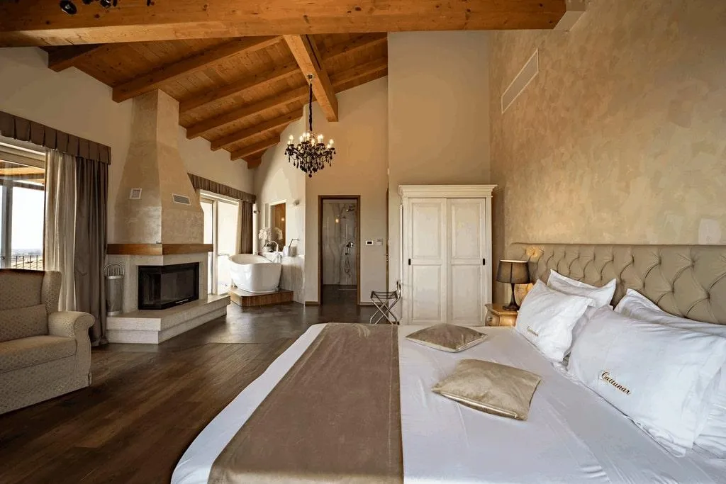 SUITE DELUXE SEA VIEW Room, Boutique Hotel Wine Residence Cattunar, Istria