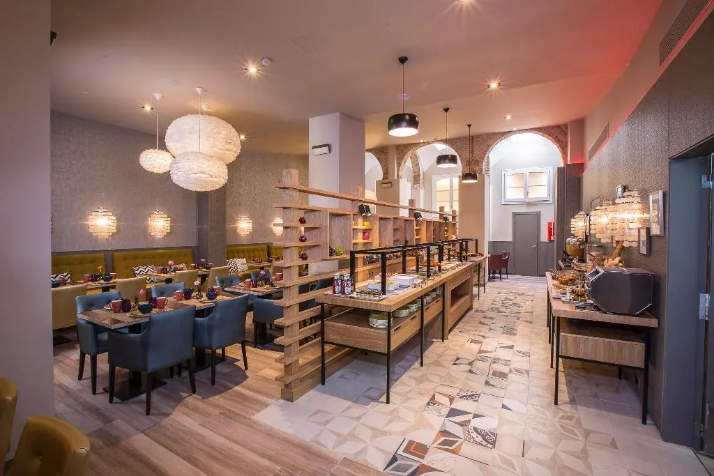 Restaurant, Leonardo Hotel Las Ramblas, Barcelona