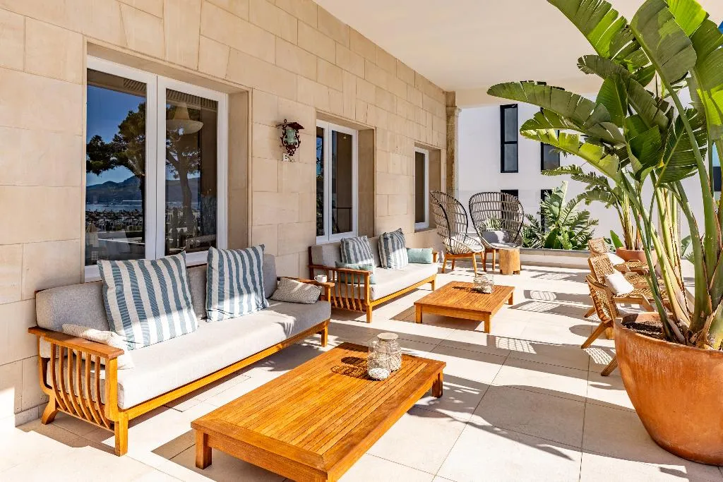 Terrace, Hoposa Pollentia, Majorca