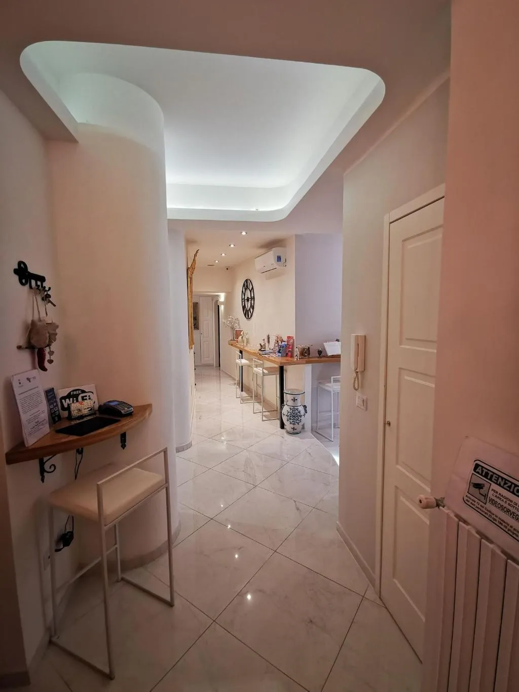 Lobby, Residenza Borbonica, Naples