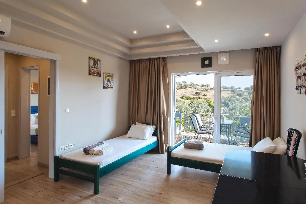 APARTMENT DELUXE SEA VIEW Room, Sunny Place Resort, Athens