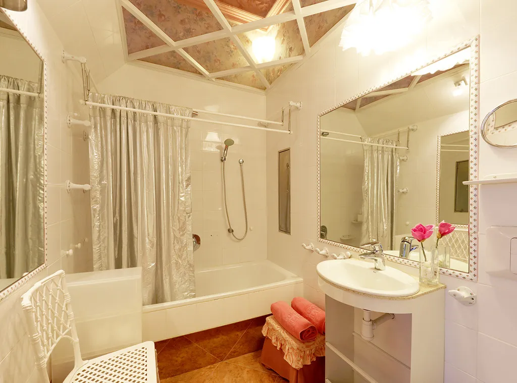 SINGLE WITH DOUBLE BED Room, Continental Palacete Hotel, Barcelona