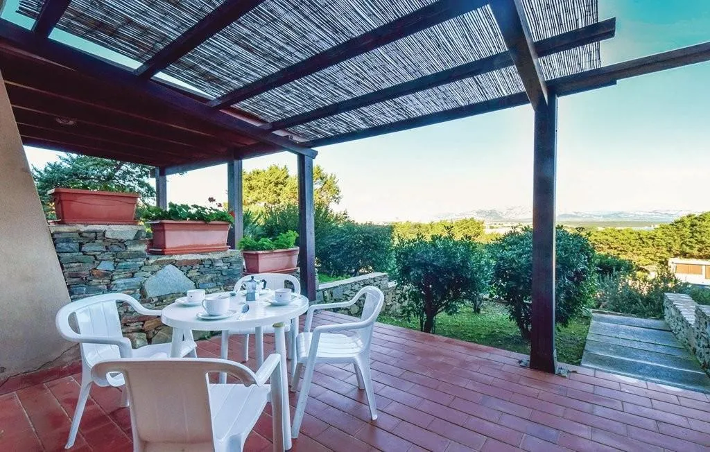 APARTMENT CAPACITY 4 Room, Residence Capo Falcone, Cagliari