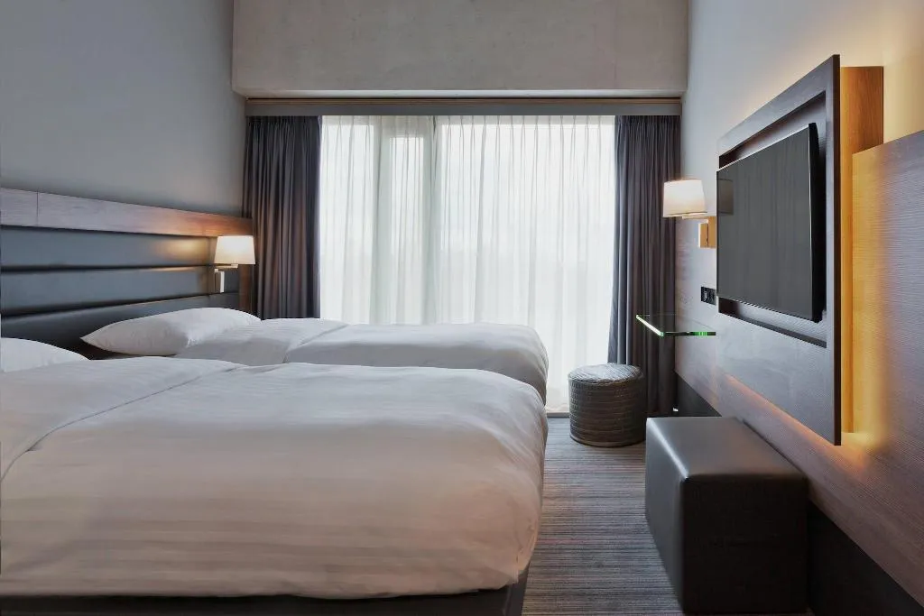 Room, Moxy Amsterdam Houthavens, Amsterdam