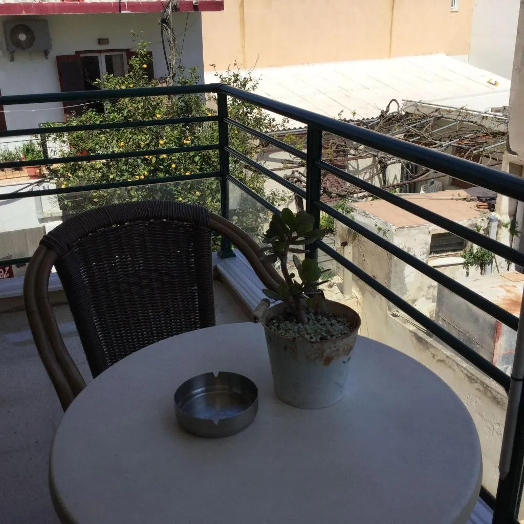 Room, Arocaria Apartments, Crete