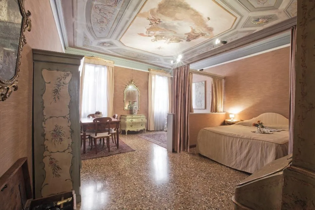 APARTMENT COMFORT Room, Palazzetto San Lio, Venice