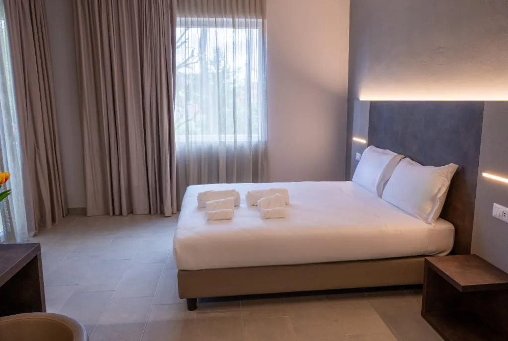 FAMILY ROOM FOUR BEDROOMS Room, Tiber Suite, Rome