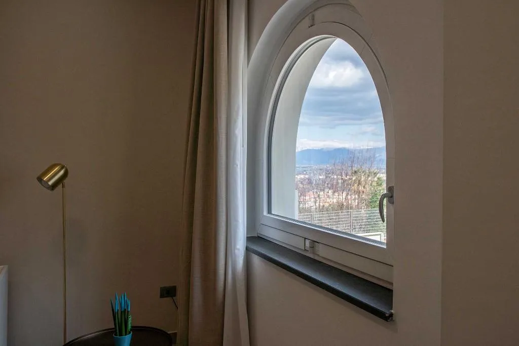 APARTMENT PARTIAL SEA VIEW Room, Charme En Bleu, Naples