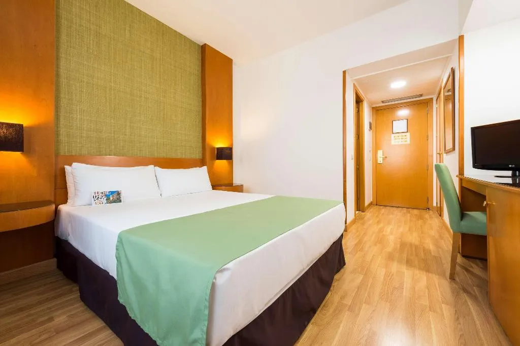 DOUBLE QUEEN SIZE BED Room, Hotel Elche Centro Affiliated by Melia, Costa Blanca