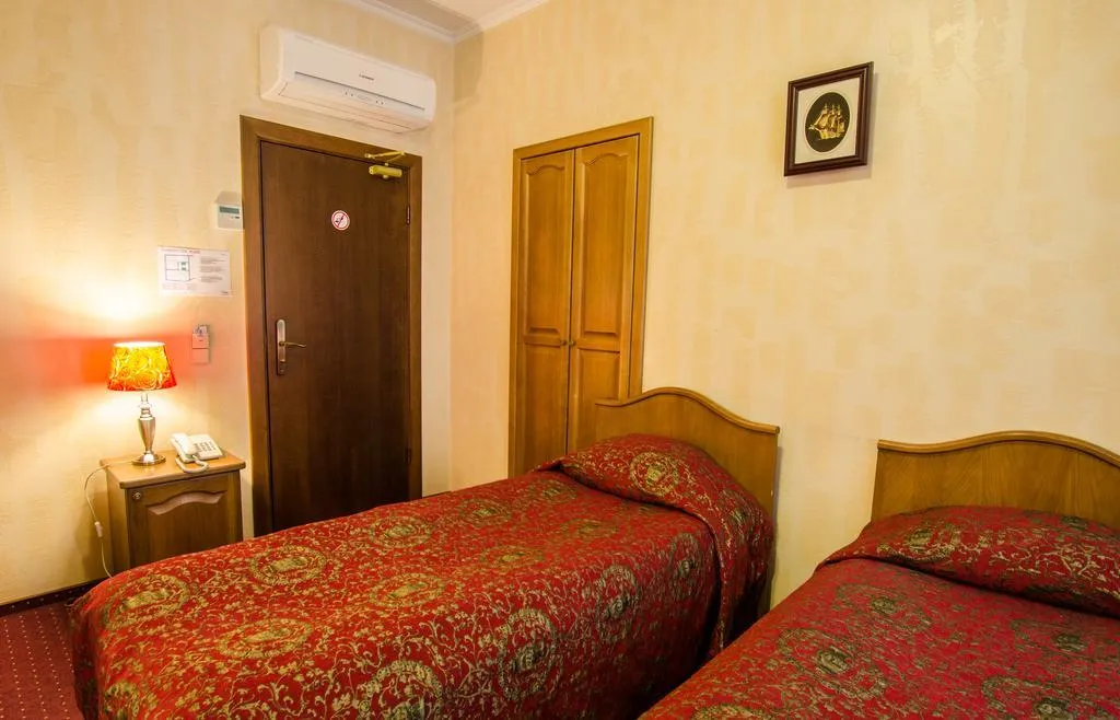Room, Monte Kristo, Riga